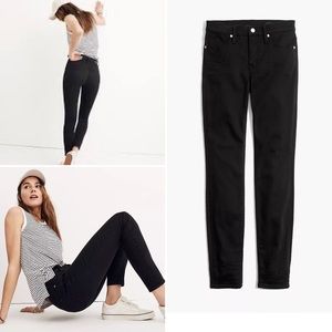 Madewell Petite 9" Mid-Rise Skinny Jeans in Lunar